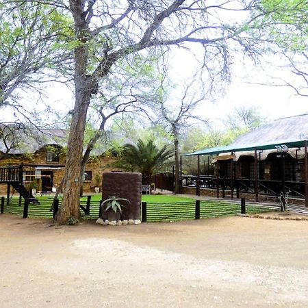 Weltevrede Lodge - Self Catering Houses Marloth Park Esterno foto